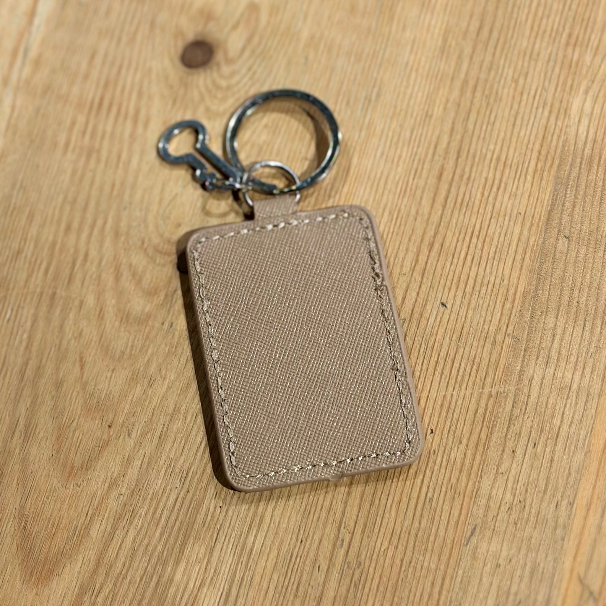 Portachiavi marrone 🎞